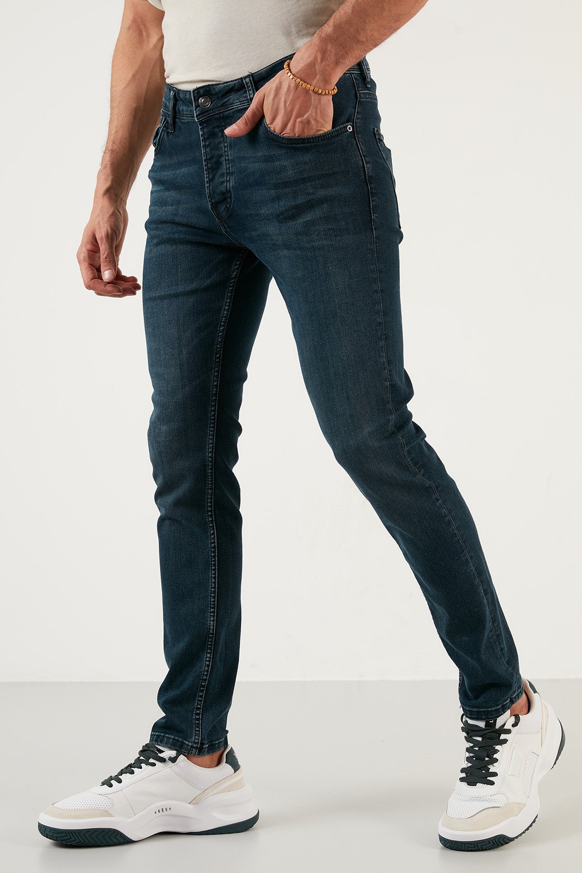 Buratti Pamuklu Normal Bel Slim Fit Dar Paça Jeans Erkek Kot Pantolon 1000H126NAPOLI LACİVERT