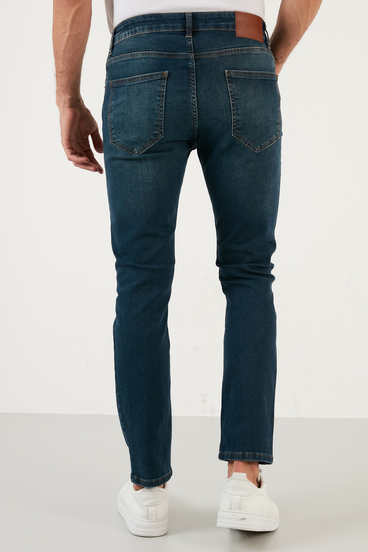 Buratti Pamuklu Normal Bel Slim Fit Boru Paça Jeans Erkek Kot Pantolon 2000G117PARMA MAVİ