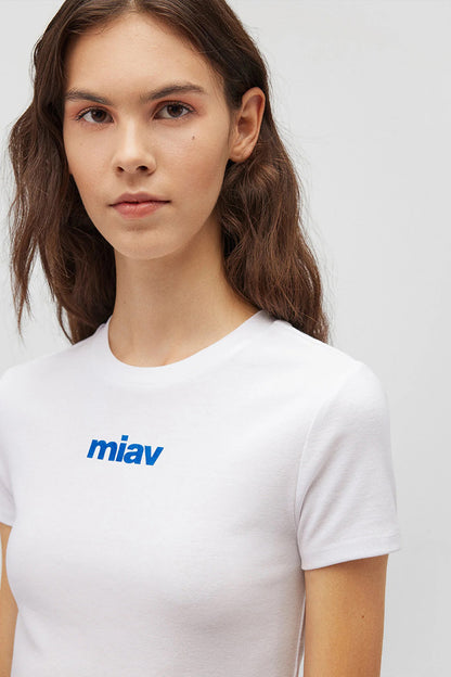 Mavi % 100 Pamuk Miav Baskılı Fitted Fit Crop Bayan T Shirt 1612453-620 BEYAZ