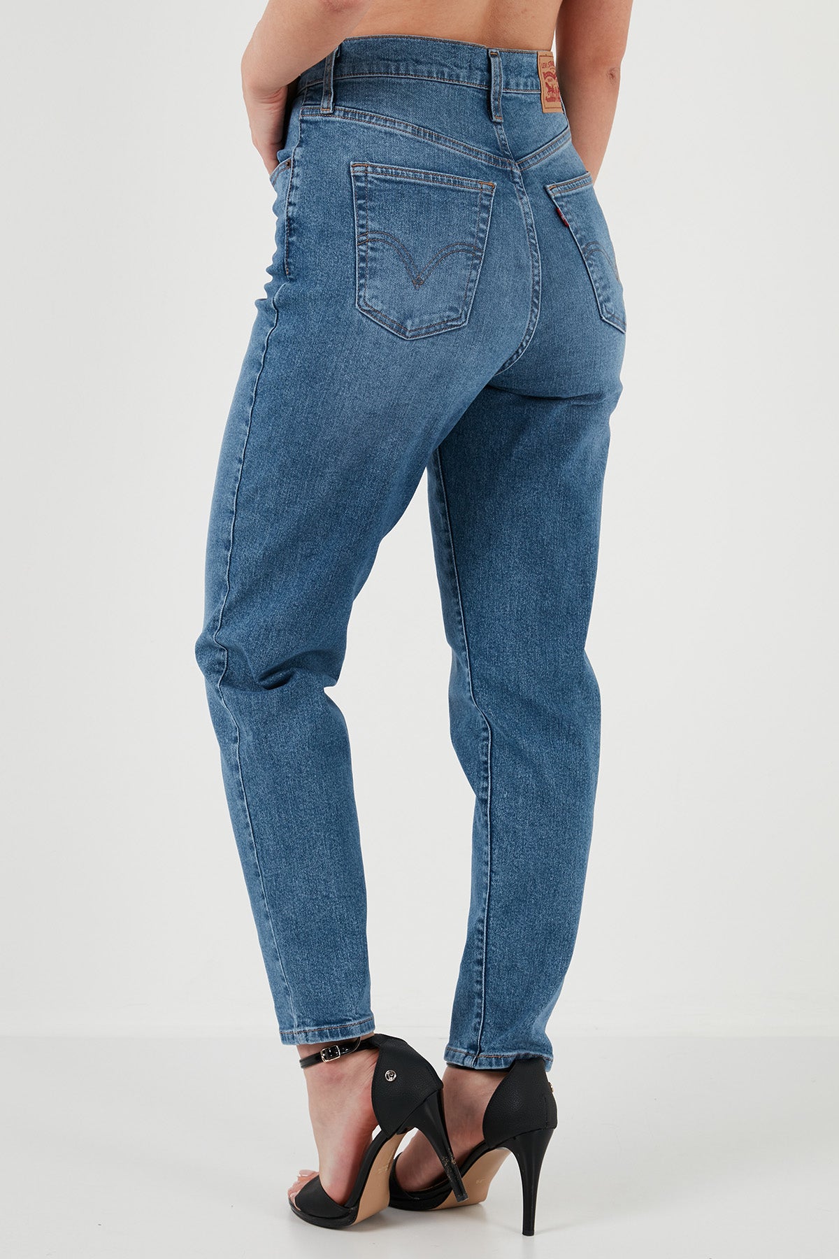 Levi's High Waıst Mom Fit Yüksek Bel Jeans Bayan Kot Pantolon A7745-0006 MAVİ