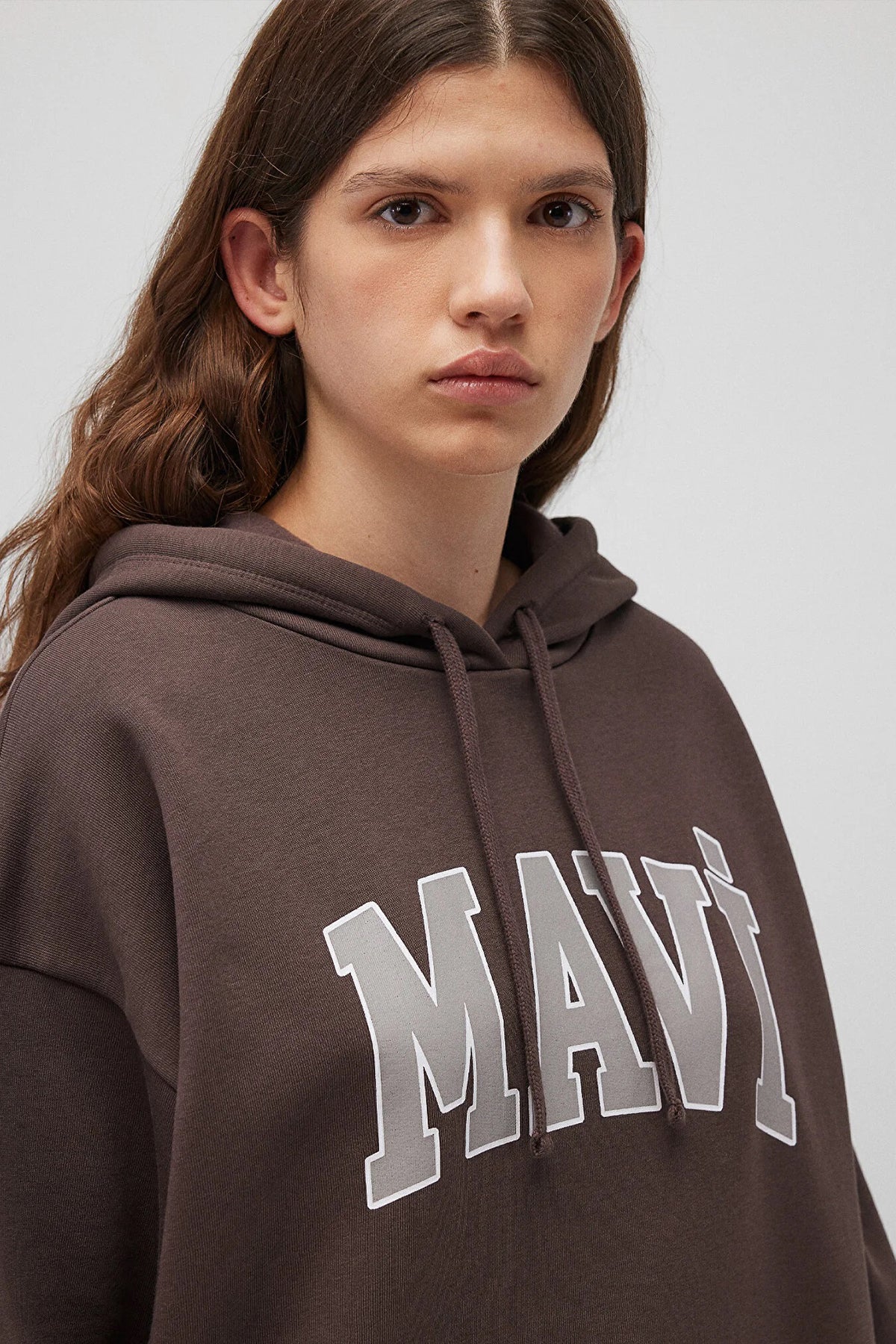 Mavi Pamuklu Şardonlu Oversize Fit Kapüşonlu Bayan Sweat 1600361-70222 KOYU KAHVE