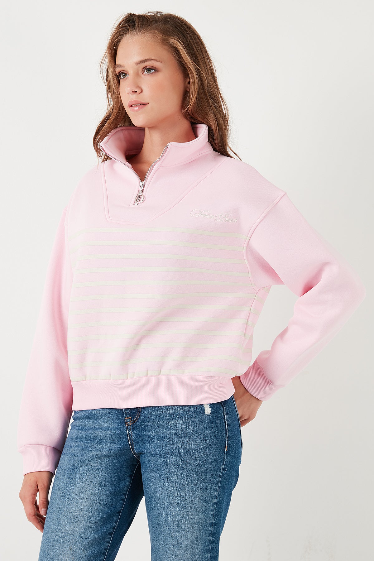 Lela Streç Oversize Fit Yarım Fermuarlı Dik Yaka Bayan Sweat 5865883 Şeker Pembe