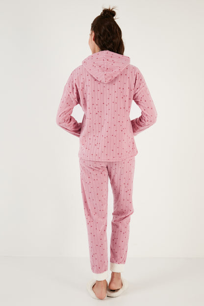 Lela Desenli Regular Fit Kapüşonlu Polar Bayan Pijama Takımı 6571004 PUDRA