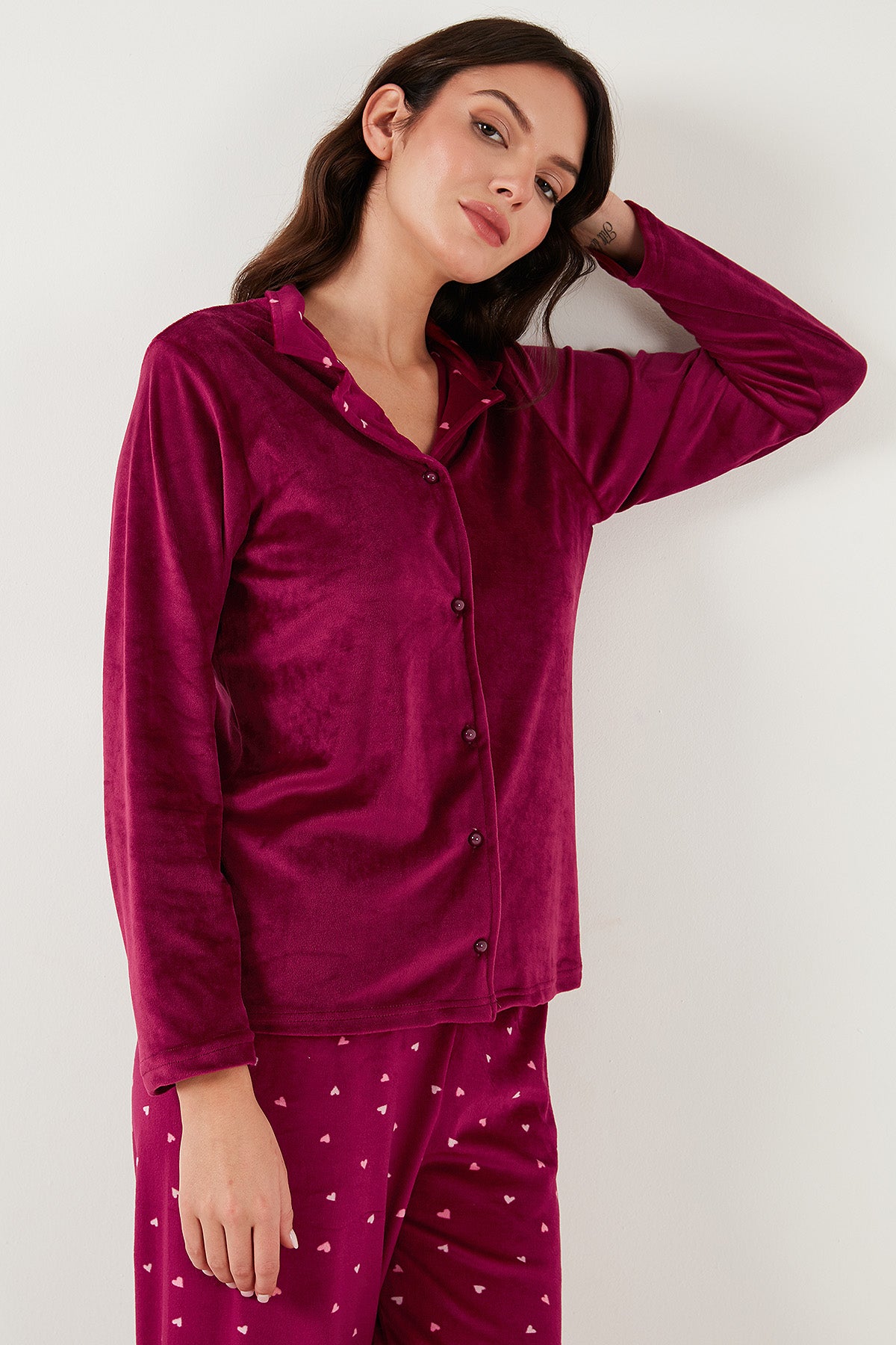 Lela Regular Fit Desenli Parlak Kadife Bayan Pijama Takımı 65713311 BORDO