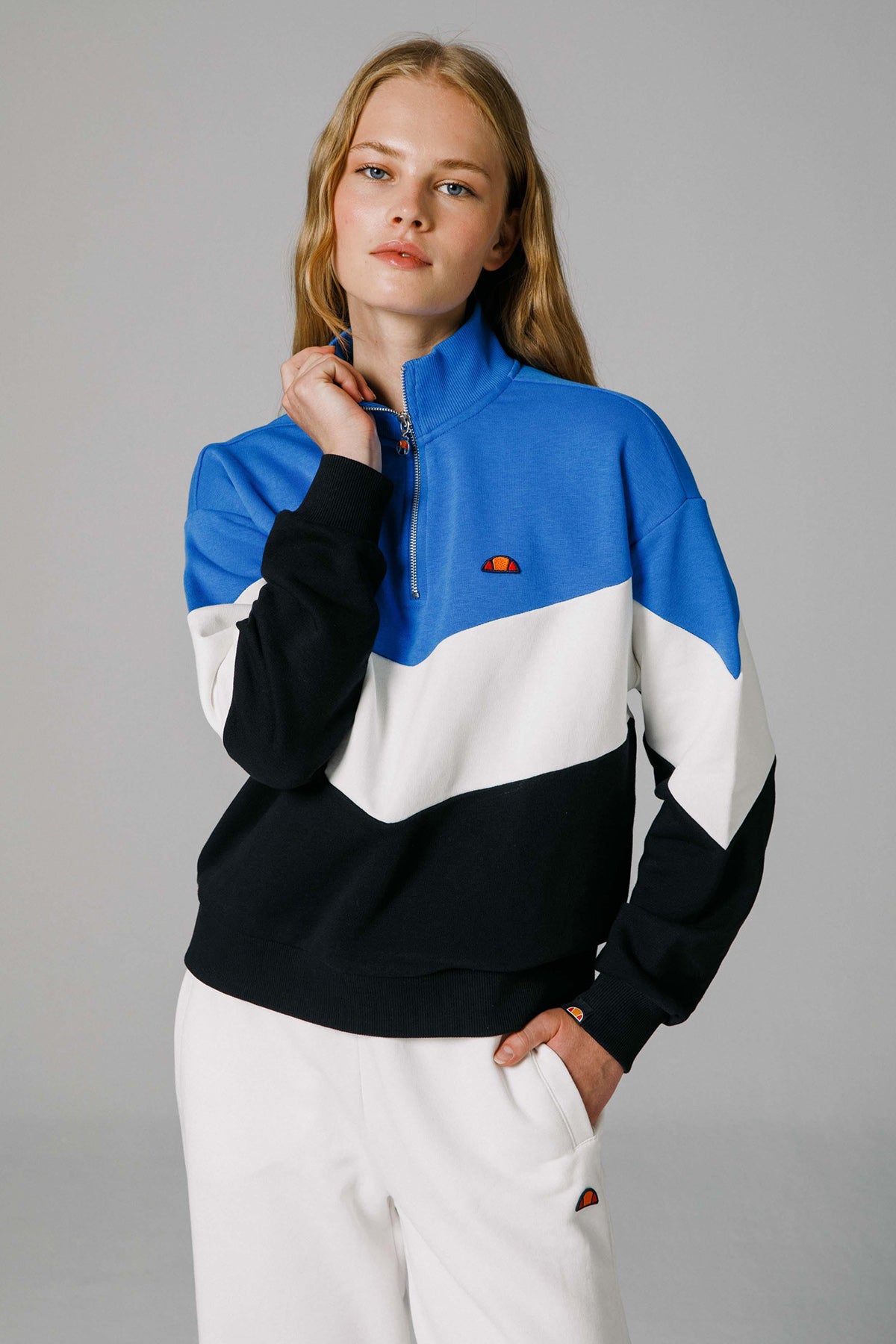 Ellesse Pamuk Karışımlı Regular Fit Yarım Fermuarlı Dik Yaka Bayan Sweat EF176-BK SİYAH