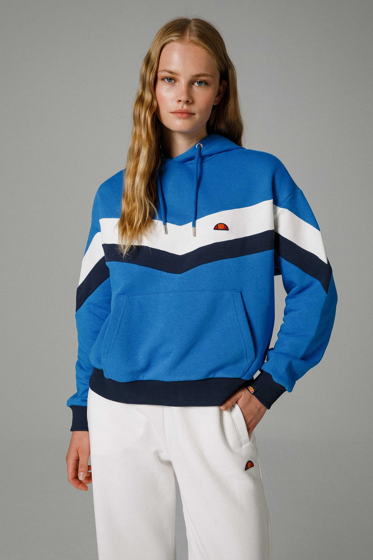 Ellesse Pamuklu Renk Bloklu Oversize Fit Kapüşonlu Bayan Sweat EF178-SBL SAKS