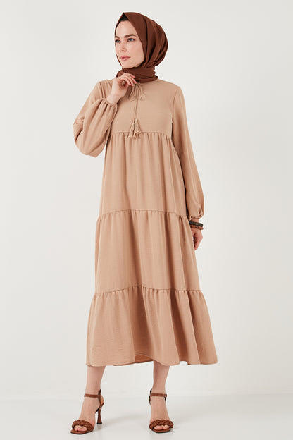 Lela Modest Regular Fit Dik Yaka Uzun Bayan Elbise 611EL545 CAMEL