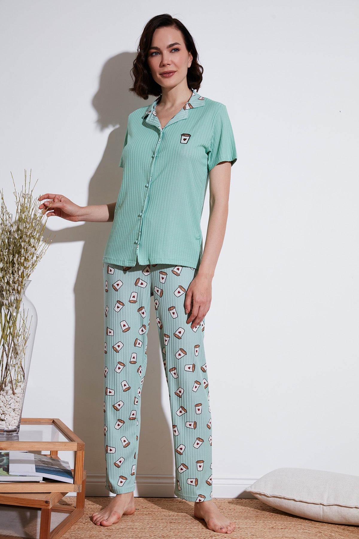 Lela Regular Fit Gömlek Yaka Kısa Kollu Bayan Pijama Takımı 65740102 Mint-Bej