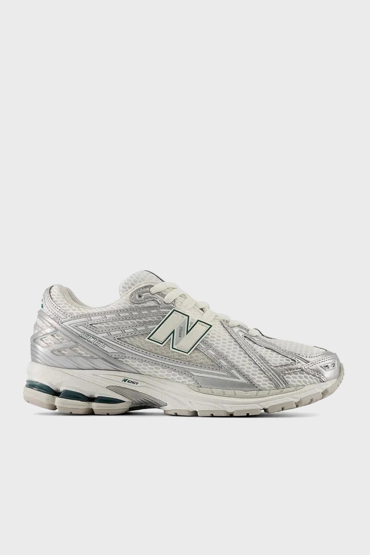 New Balance Logolu Metalik Görünümlü Sneaker Unisex Ayakkabı M1906REE BEYAZ-GÜMÜŞ