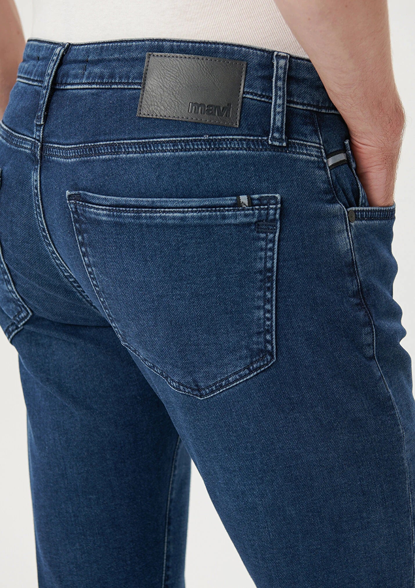 Mavi Marcus Slim Straight Normal Bel Daralan Paça Jeans Erkek Kot Pantolon 0035182162 KOYU MAVİ