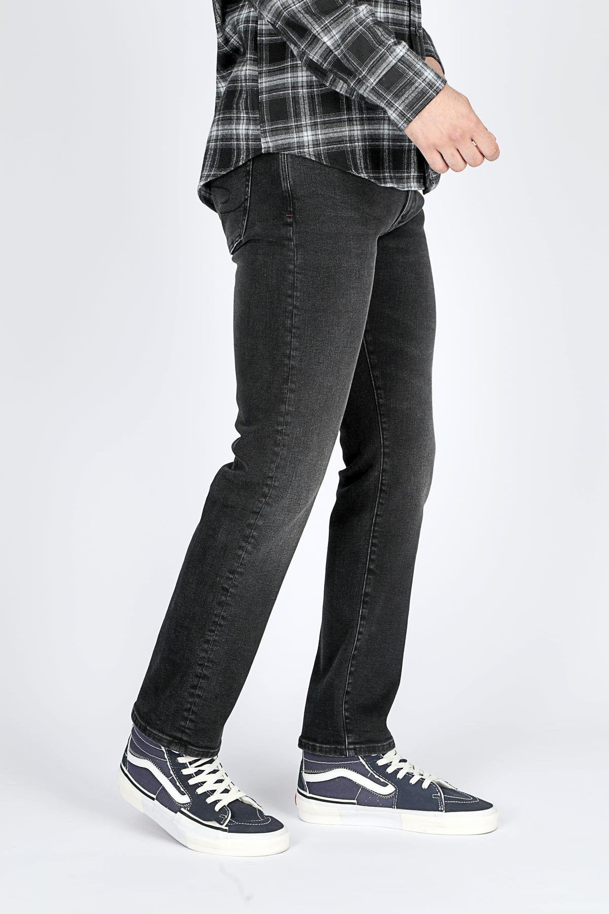 Lee Cooper Harry Pamuklu Straight Fit Normal Bel Düz Paça Jeans Erkek Kot Pantolon 251 LCM 121007 DN2091 SİYAH