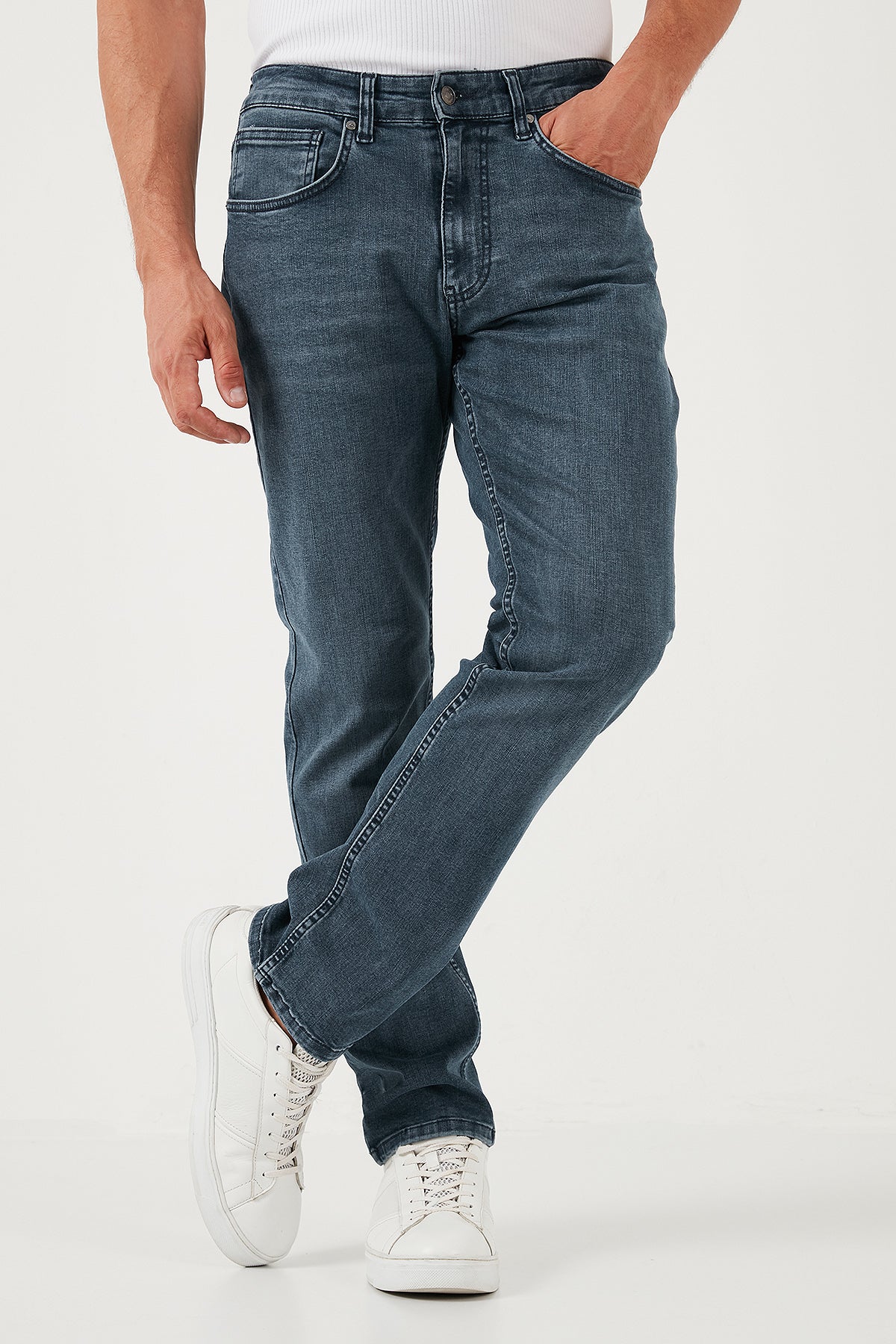 Buratti Pamuklu Yüksek Bel Comfort Fit Boru Paça Jeans Erkek Kot Pantolon 4400S02TEXAS MAVİ