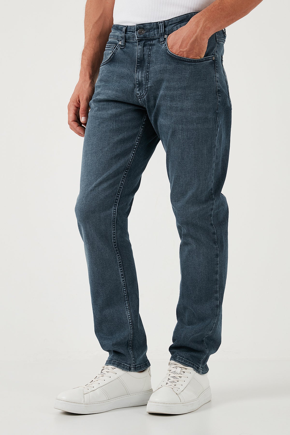 Buratti Pamuklu Yüksek Bel Comfort Fit Boru Paça Jeans Erkek Kot Pantolon 4400S02TEXAS MAVİ