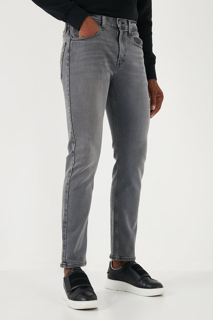 Levi's LSE 502 Pamuklu Regular Fit Normal Bel Düz Paça Jeans Erkek Kot Pantolon A2088-0025 GRİ