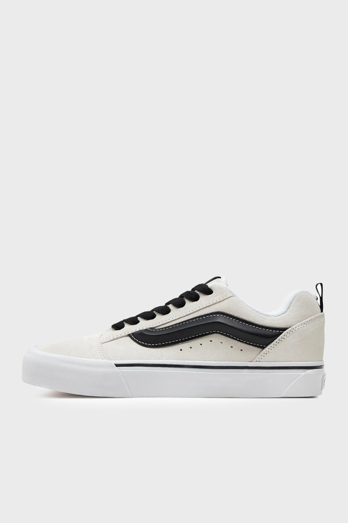 Vans Knu Skool Sneaker Erkek Ayakkabı VN0009QCYB21 BEYAZ-SİYAH