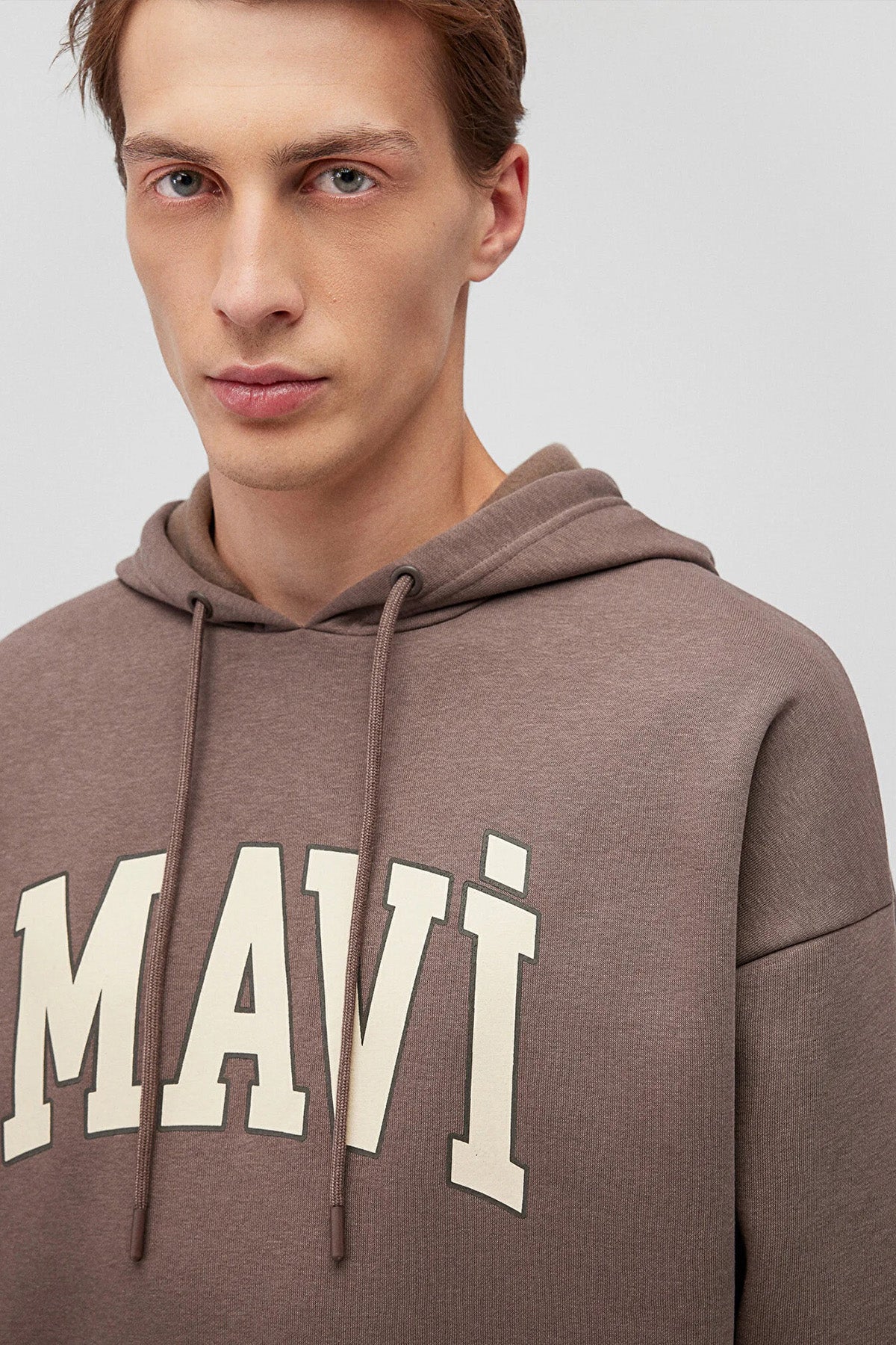 Mavi Logo Baskılı Şardonlu Oversize Fit Kapüşonlu Erkek Sweat 067149-87875 VİZON