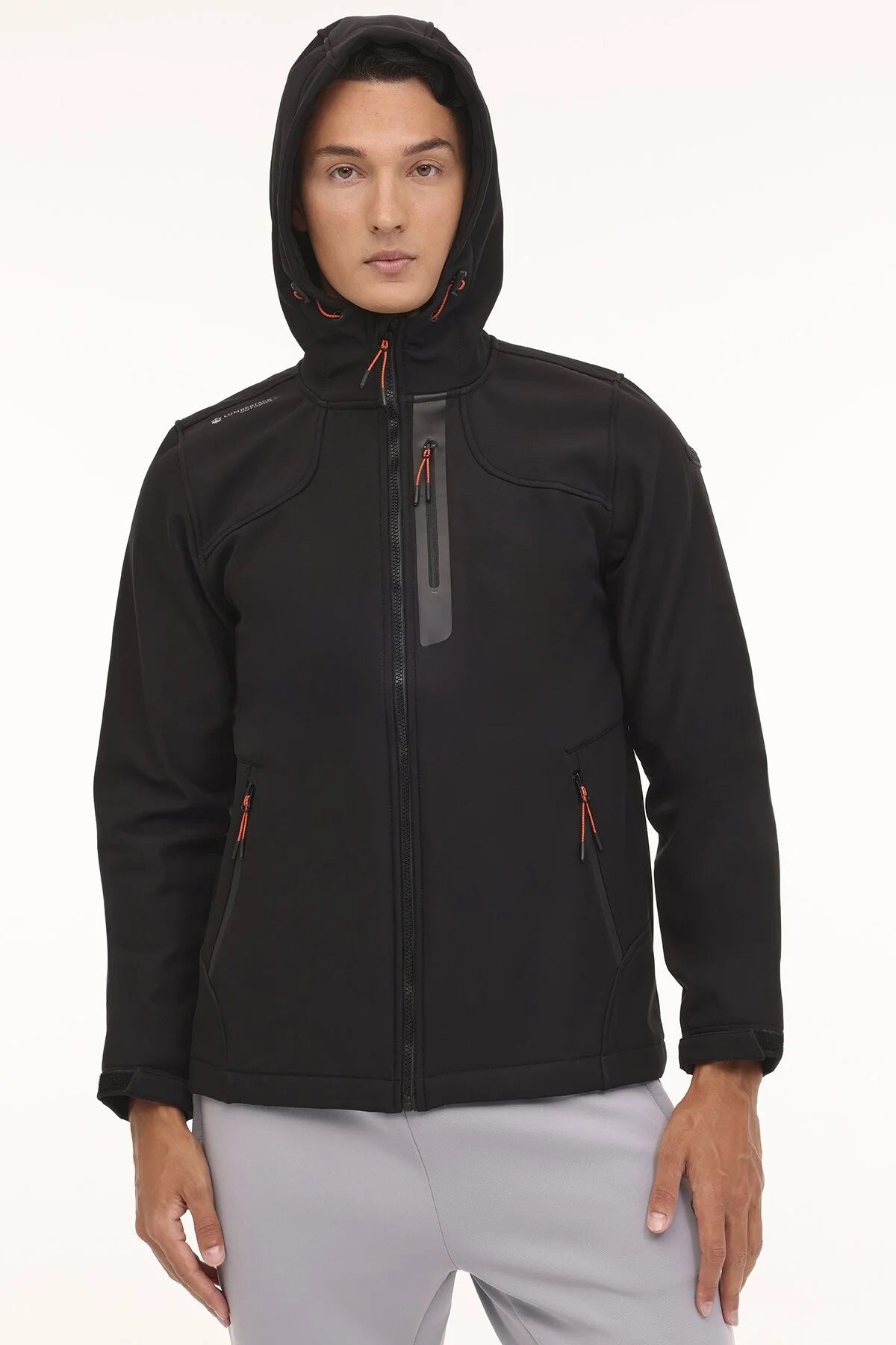 Lumberjack Rüzgara ve Suya Dayanıklı Regular Fit Kapüşonlu Softshell Erkek Mont 1GT17 4PR SİYAH