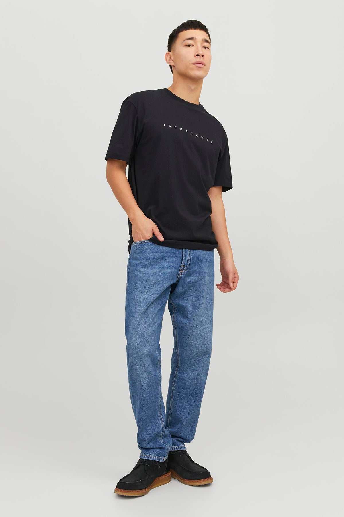 Jack & Jones Star Pamuklu Relaxed Fit Bisiklet Yaka Erkek T Shirt 12234746 SİYAH