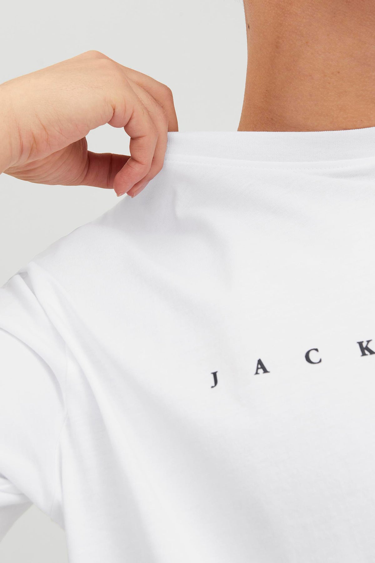 Jack & Jones Star Pamuklu Relaxed Fit Bisiklet Yaka Erkek T Shirt 12234746 BEYAZ