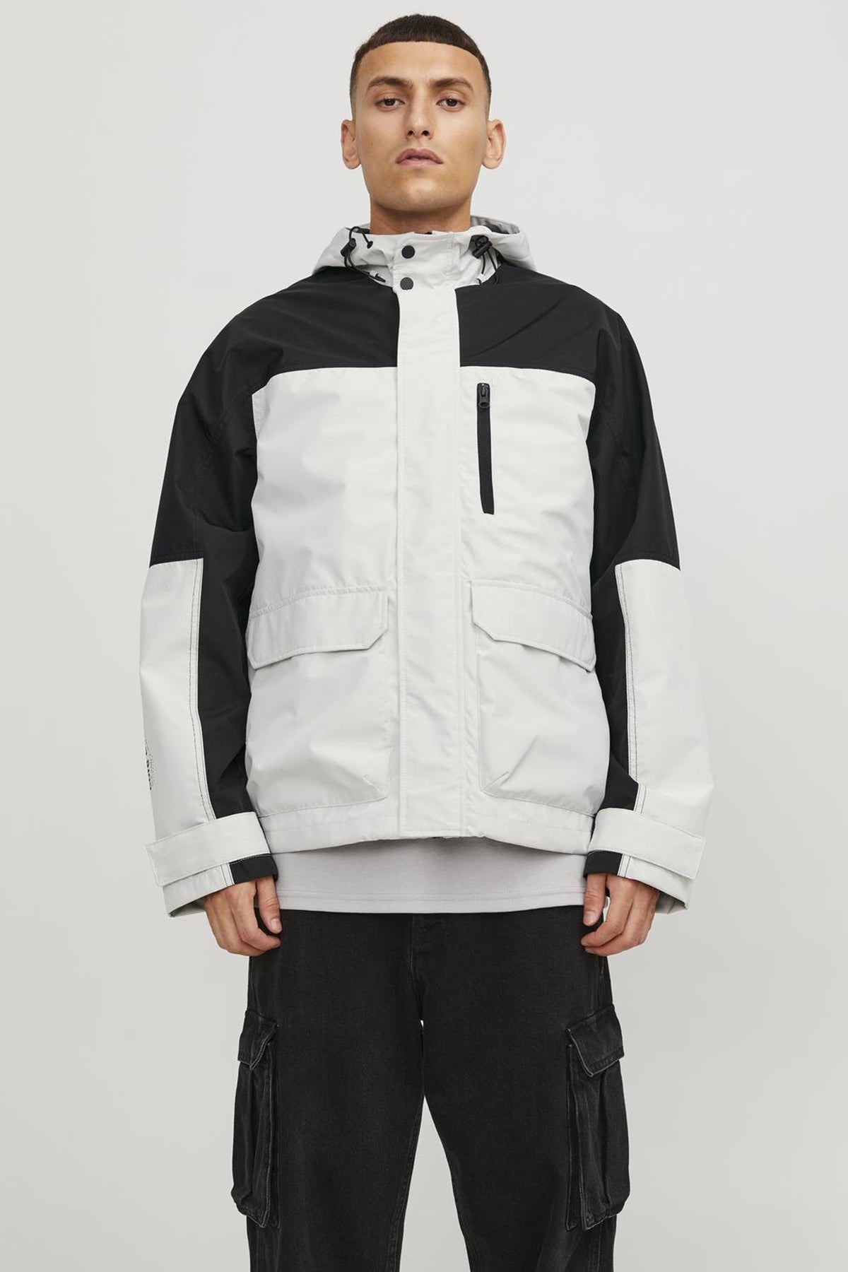 Jack & Jones Jcohike Suya Dayanıklı Kapüşonlu Softshell Erkek Mont 12253569 TAŞ