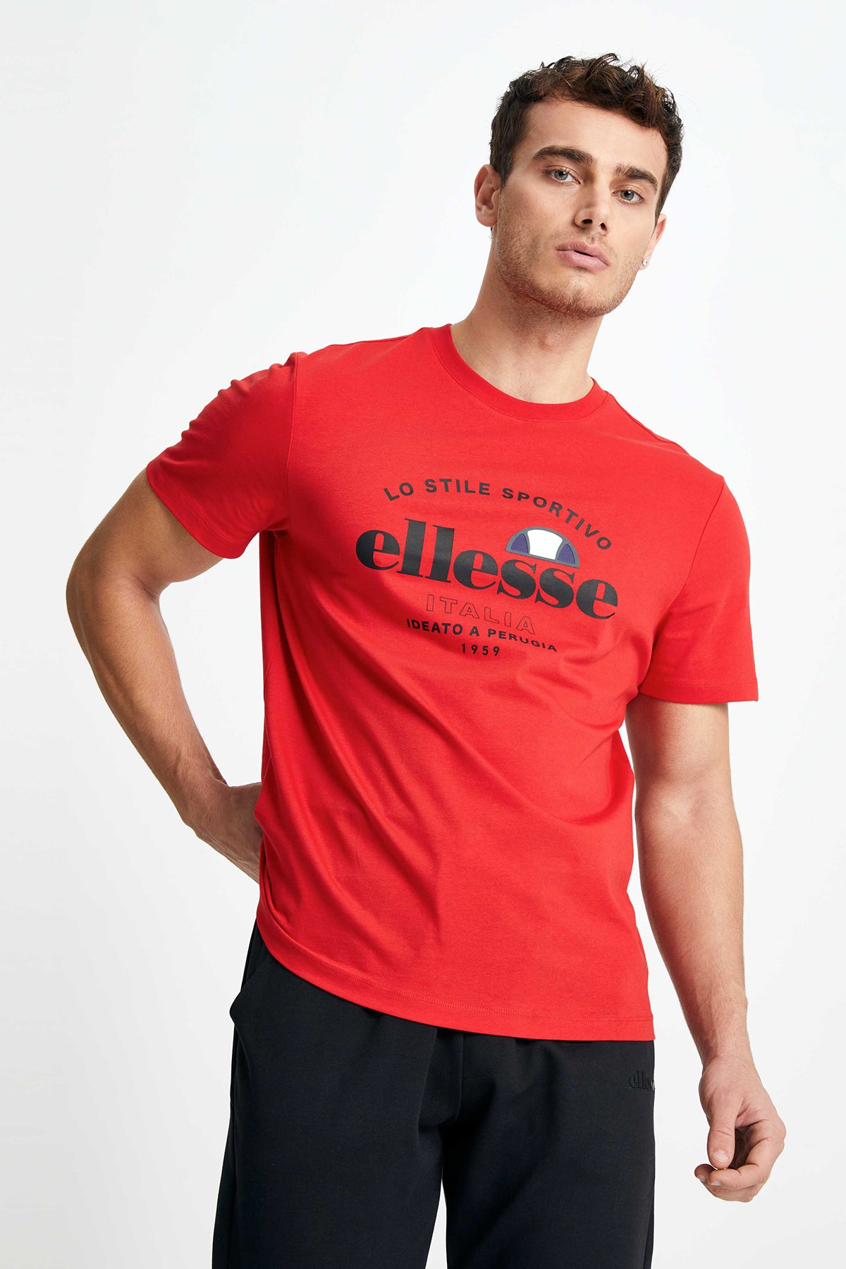 Ellesse Logolu Bisiklet Yaka % 100 Pamuk Erkek T Shirt EM141-RD KIRMIZI