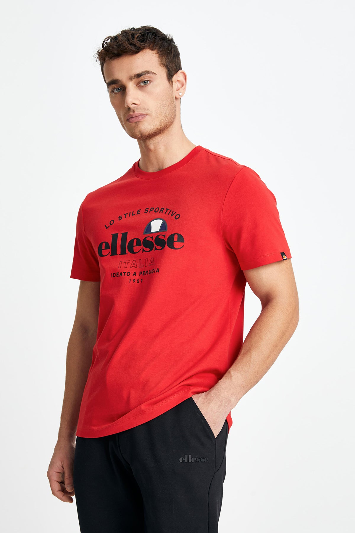 Ellesse Logolu Bisiklet Yaka % 100 Pamuk Erkek T Shirt EM141-RD KIRMIZI