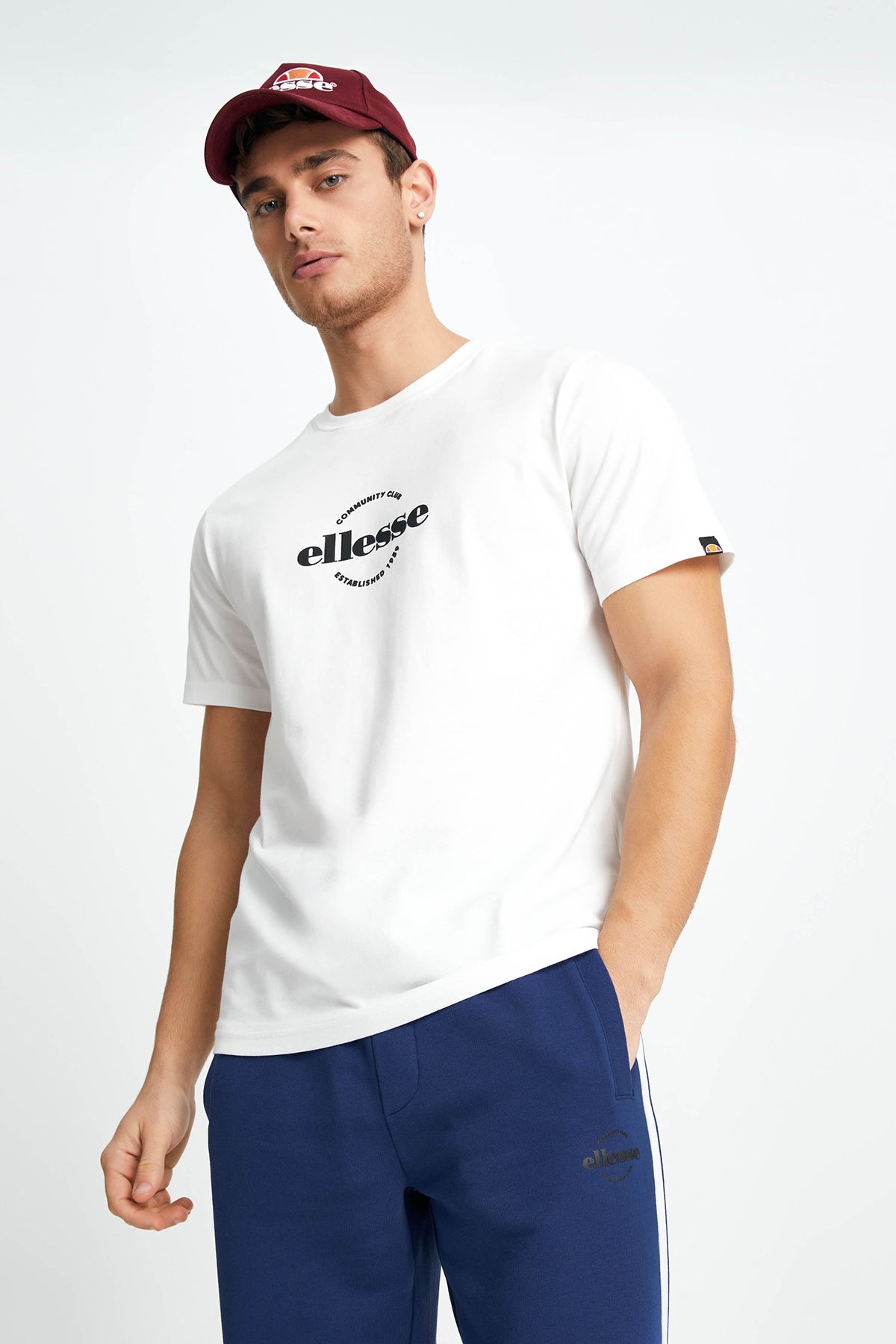 Ellesse Logolu Bisiklet Yaka % 100 Pamuk Erkek T Shirt EM165-OF BEYAZ