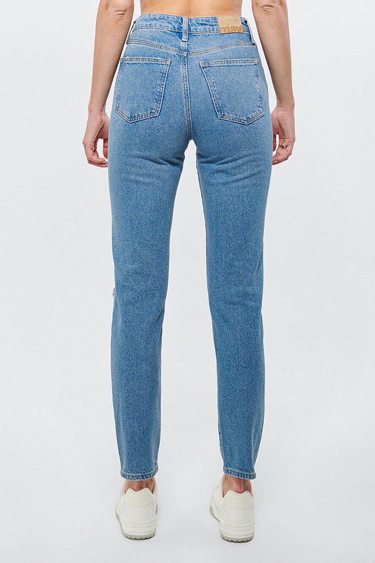 Mavi Star Süper Yüksek Bel Dar Paça Mom Jeans Bayan Kot Pantolon 101077-85157 MAVİ