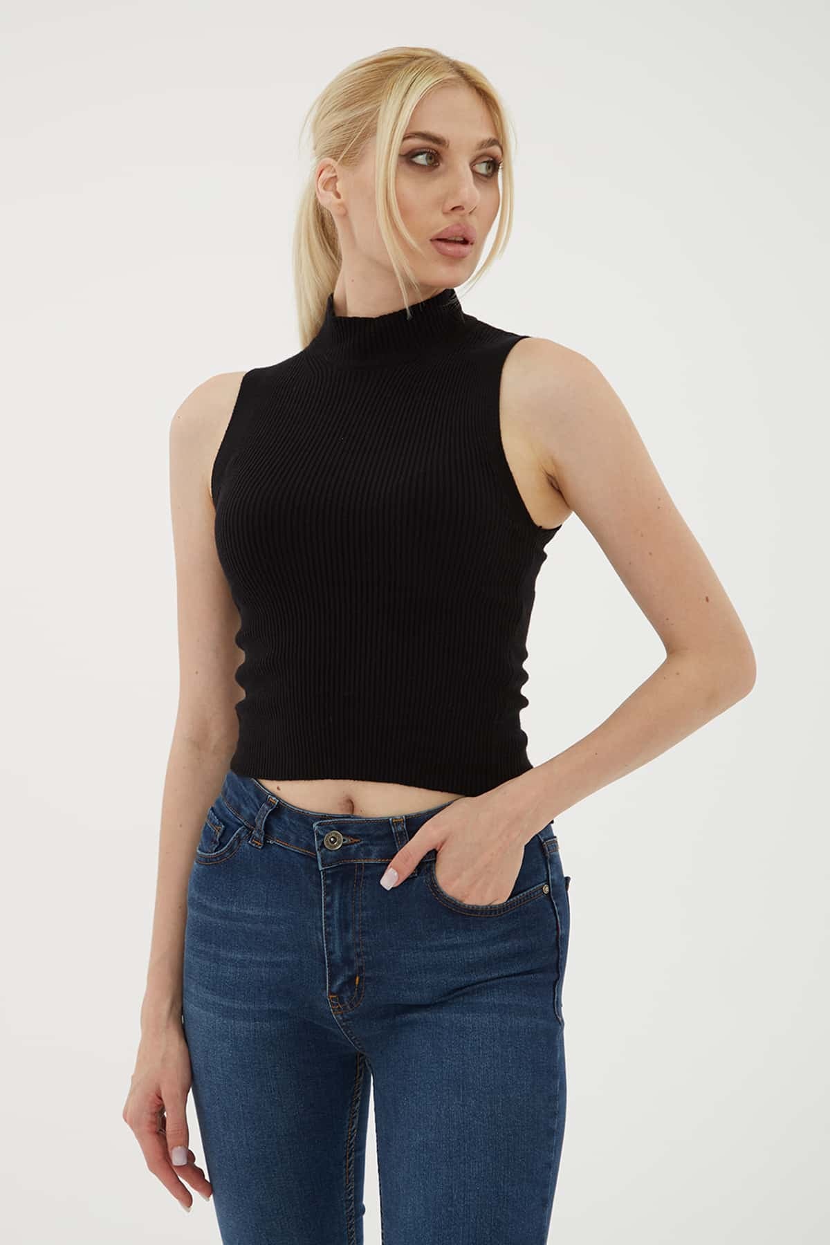 Fashion Friends Yarım Balıkçı Yaka Crop Bayan Bluz 23K0064K1 SİYAH