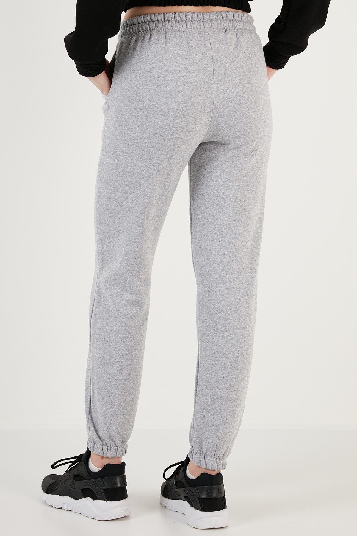 Lela Pamuklu Regular Fit Şardonlu Jogger Bayan Eşofman Altı 5864276K GRİ MELANJ