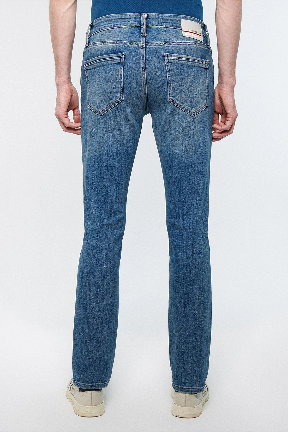 Mavi Marcus Pamuklu Normal Bel Slim Straight Daralan Paça Jeans Erkek Kot Pantolon 0035183704 AÇIK MAVİ