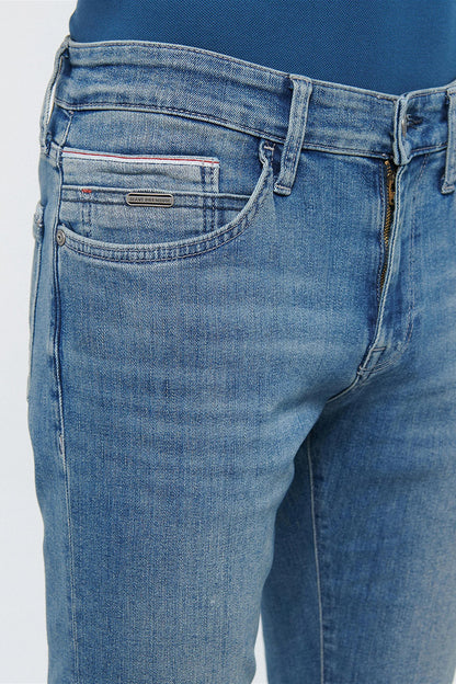 Mavi Marcus Pamuklu Normal Bel Slim Straight Daralan Paça Jeans Erkek Kot Pantolon 0035183704 AÇIK MAVİ