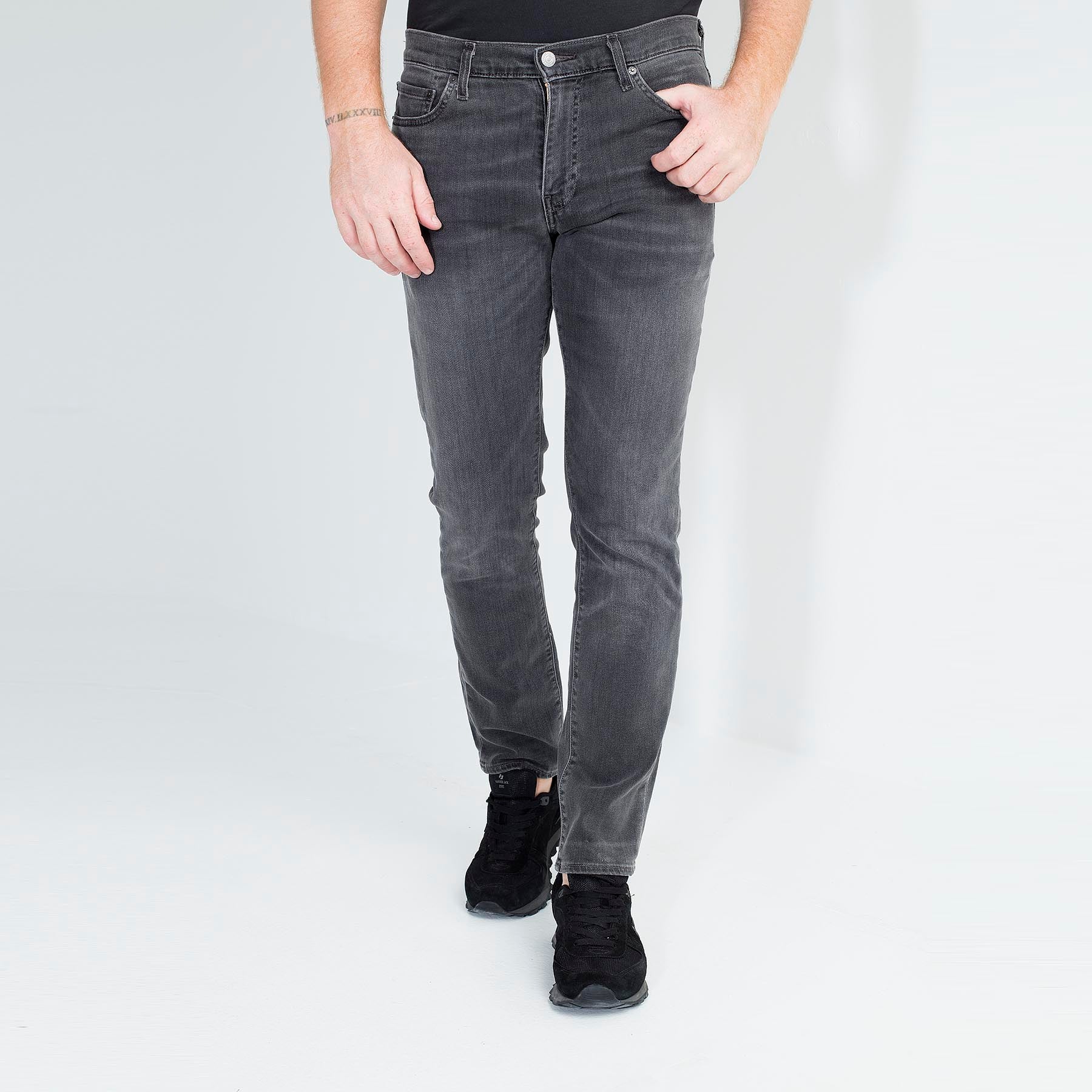 Levi&#39;s Slim Fit Dar Paça Pamuklu 511 Jeans Erkek Kot Pantolon 04511-2091 GRİ