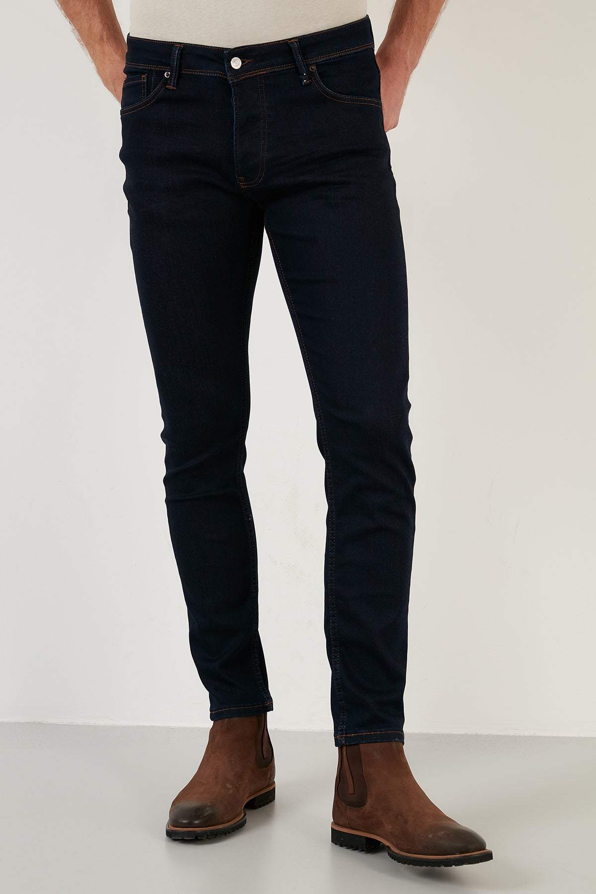 Buratti Pamuklu Normal Bel Slim Fit Dar Paça Jeans Erkek Kot Pantolon 1113F132NAPOLI LACİVERT