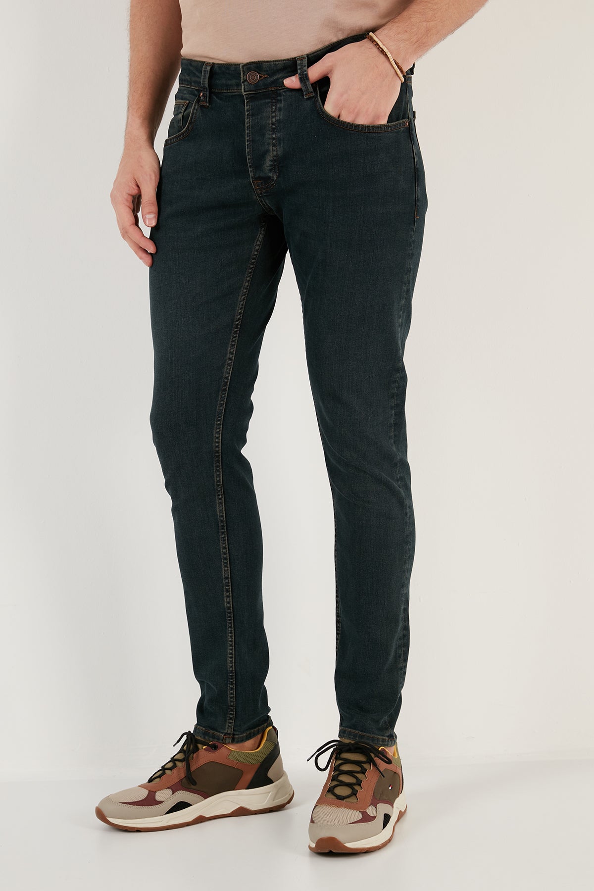 Buratti Pamuklu Normal Bel Slim Fit Dar Paça Jeans Erkek Kot Pantolon 1130J49NAPOLI LACİVERT