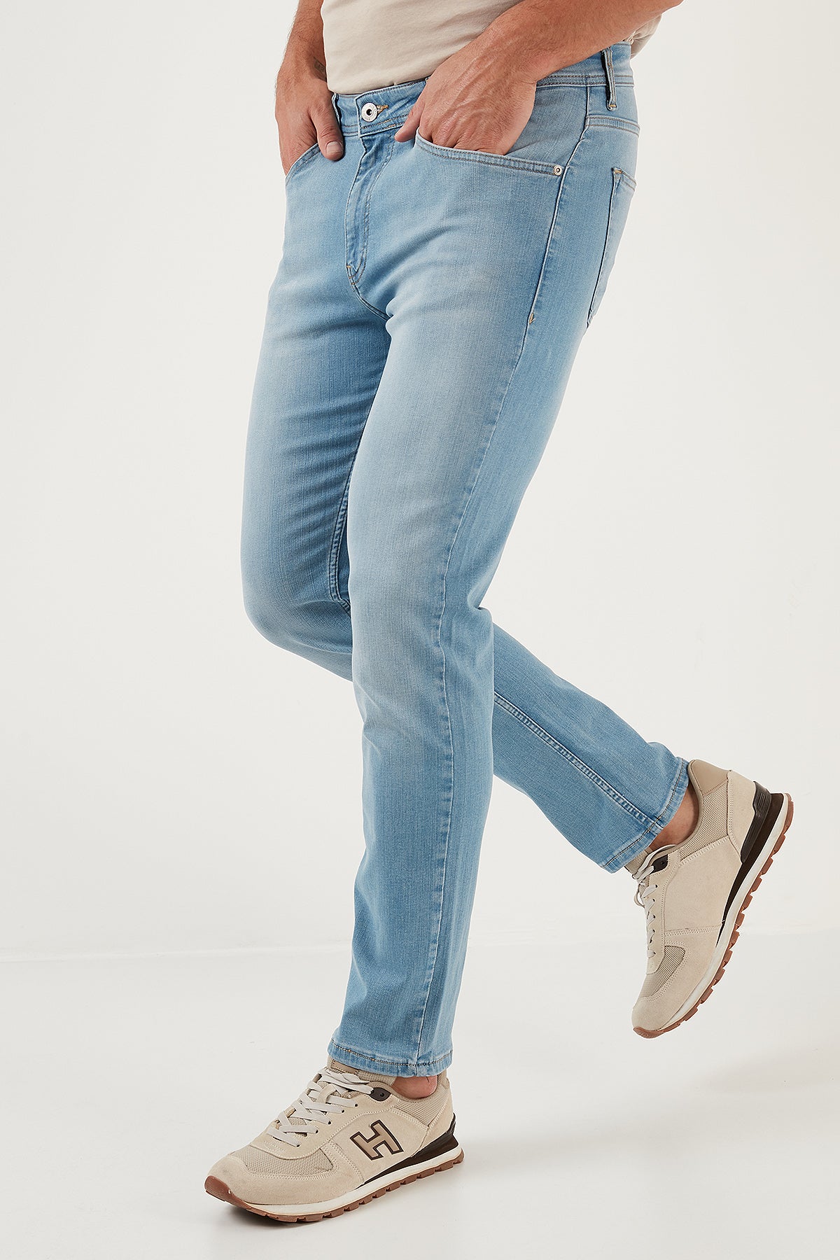 Buratti Pamuklu Normal Bel Regular Fit Boru Paça Jeans Erkek Kot Pantolon 2201F13PARMA AÇIK MAVİ