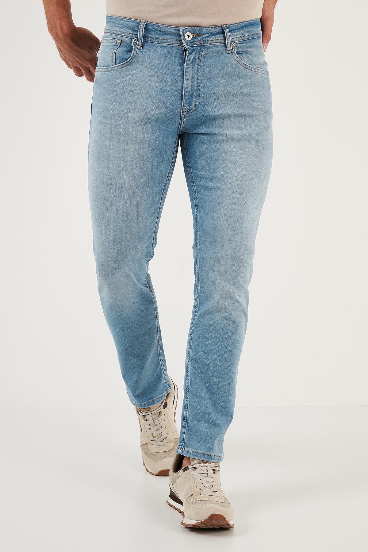 Buratti Pamuklu Normal Bel Regular Fit Boru Paça Jeans Erkek Kot Pantolon 2201F13PARMA AÇIK MAVİ