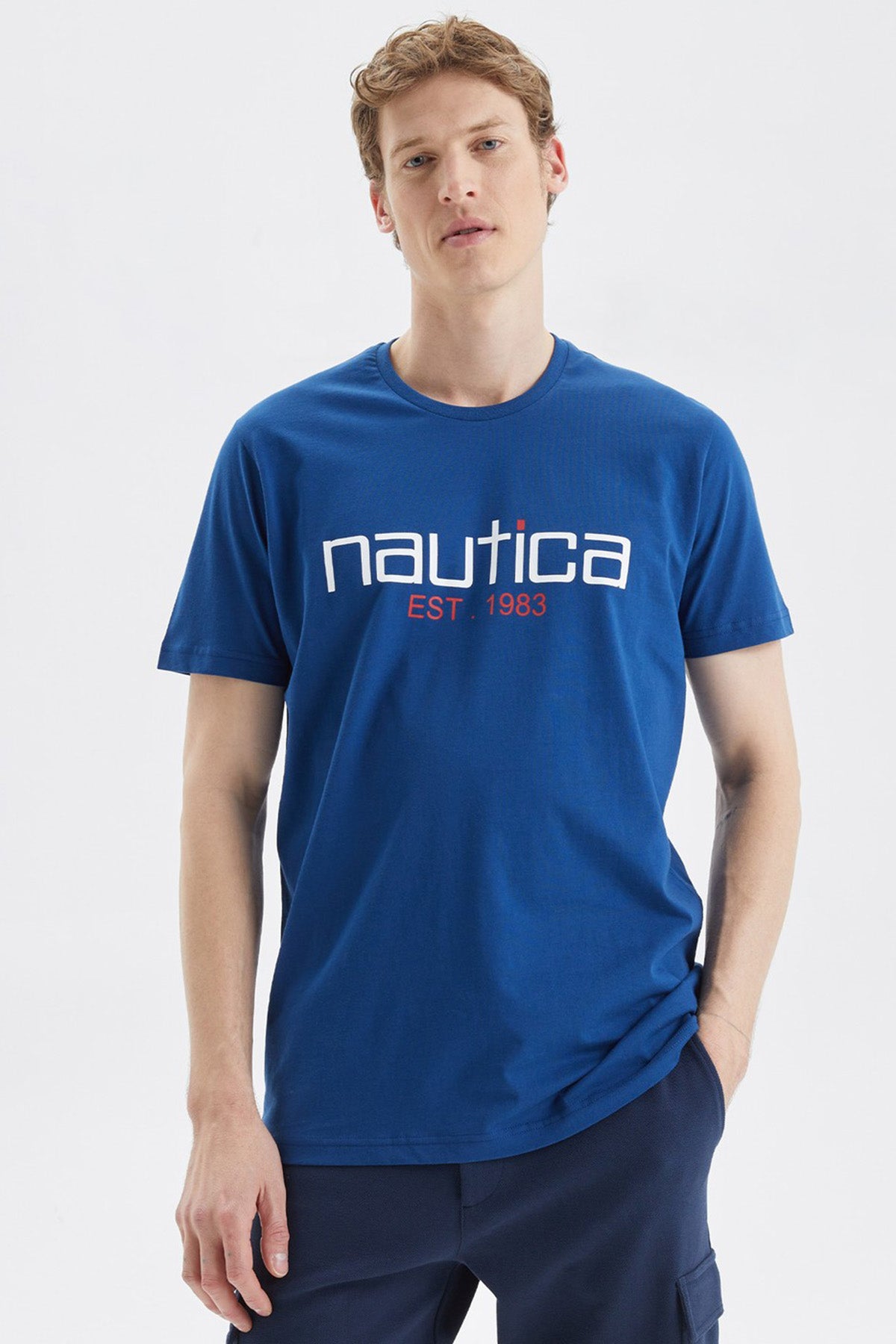 Nautica Baskılı % 100 Pamuk Standart Fit Bisiklet Yaka Erkek T Shirt V35527T 4ES MAVİ