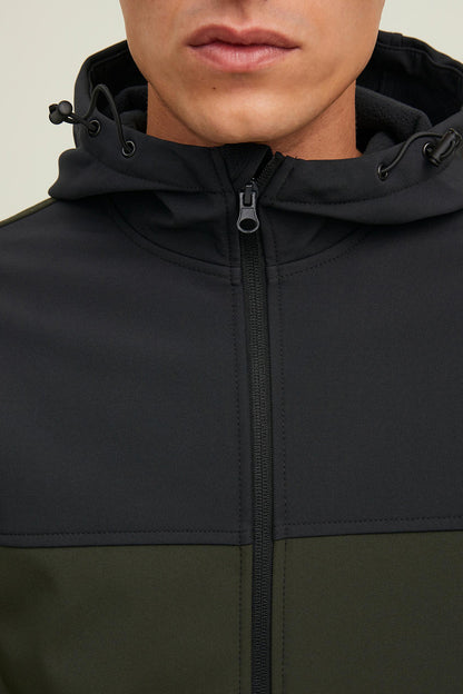 Jack & Jones Jjemarvin Softshell Kapüşonlu Erkek Mont 12212363 HAKİ-SİYAH