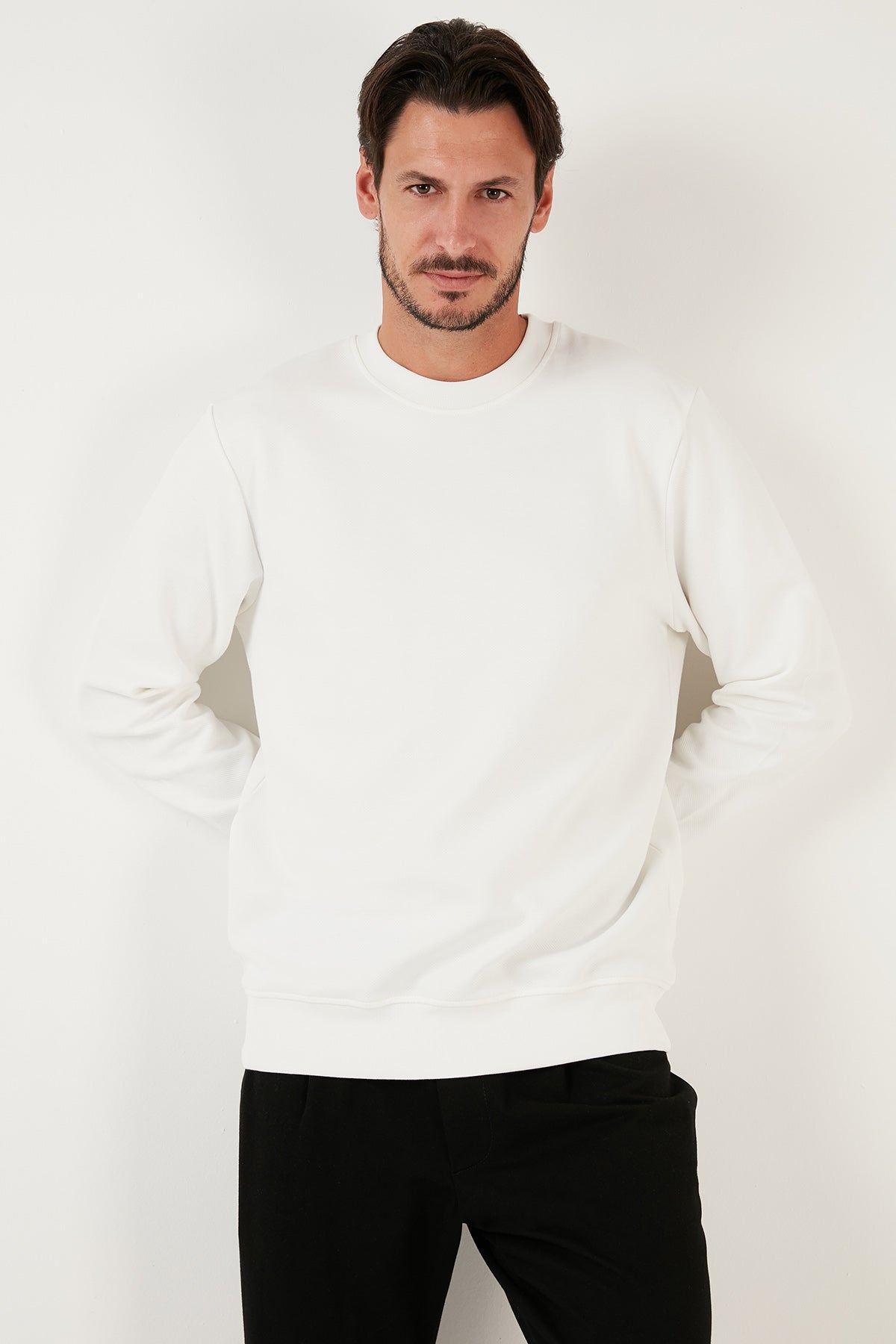 Buratti Pamuklu Bisiklet Yaka Regular Fit Basic Erkek Sweat 5905521 EKRU