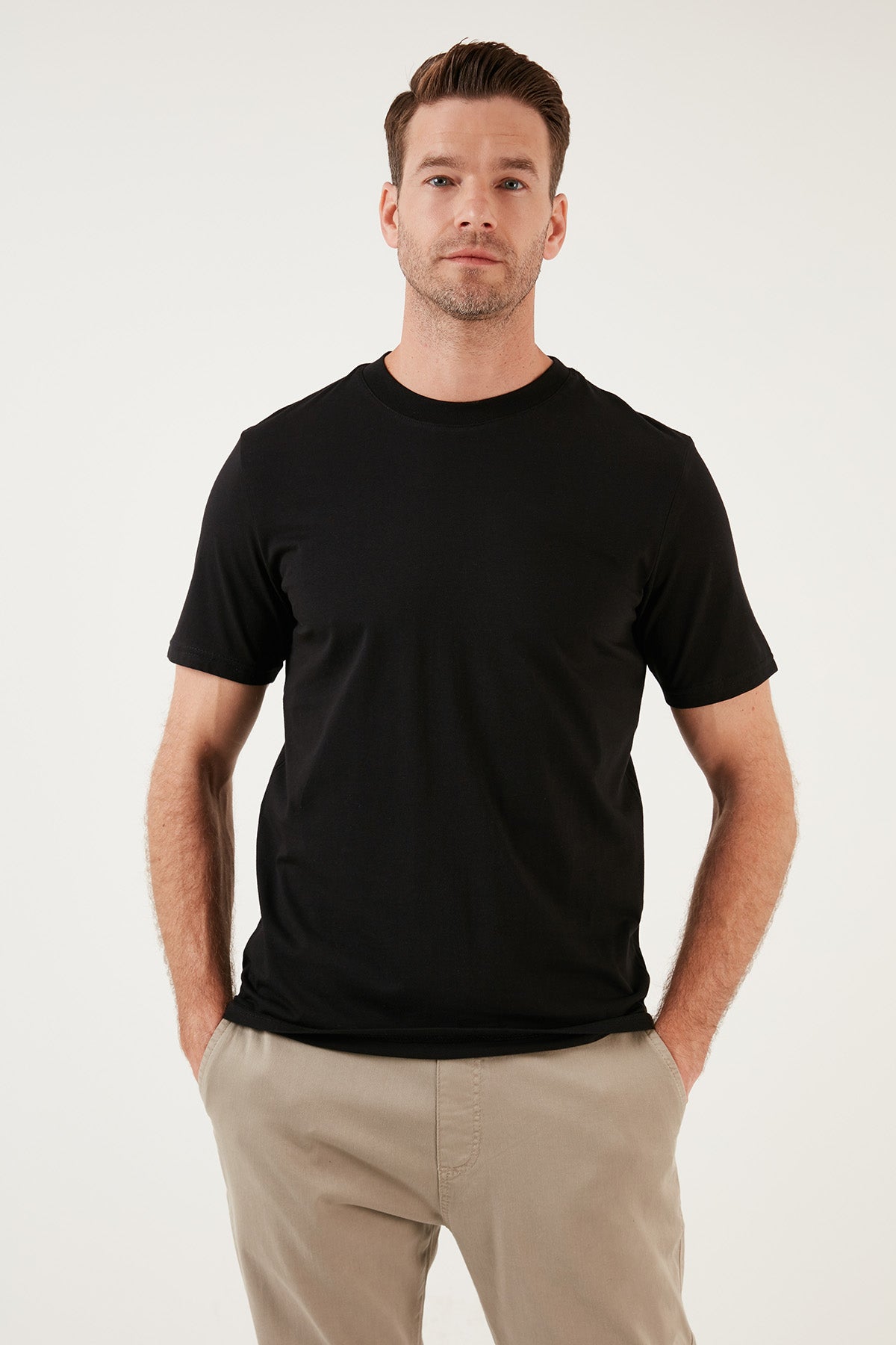 Buratti Pamuklu Regular Fit Bisiklet Yaka Basic Erkek T Shirt 59020201 SİYAH