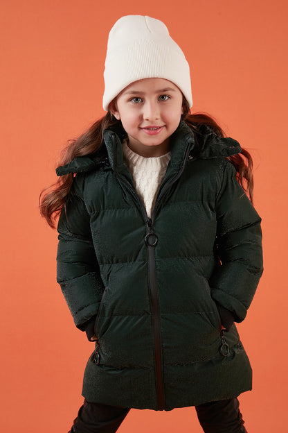 Lela Yakası Suni Kürklü Peluş Astarlı Çıkarılabilir Kapüşonlu Dar Kesim Kışlık Kız Çocuk Mont 5760002 HAKİ